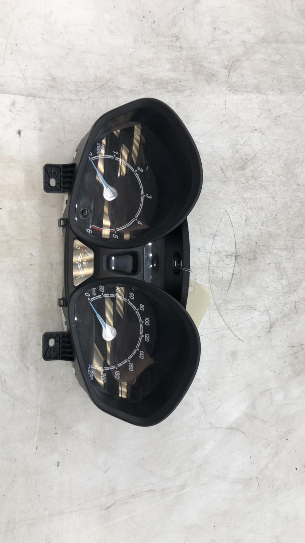 Compteur FORD FIESTA 6 PHASE 2 Diesel - 1
