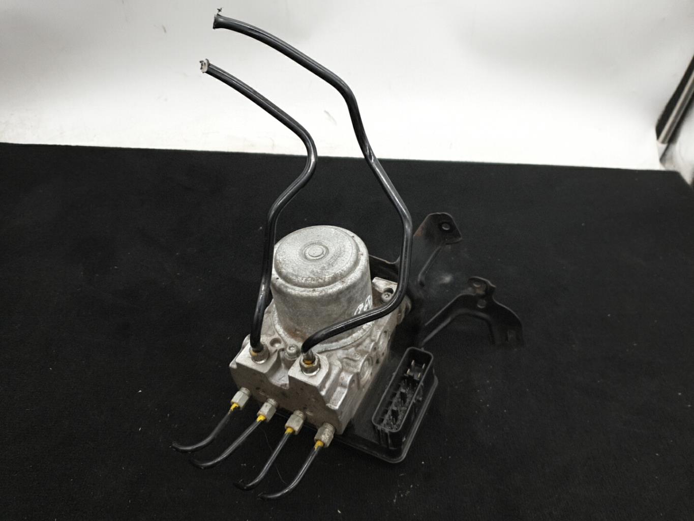 Bloc ABS (freins anti-blocage) HONDA CIVIC 8 PHASE 2 Essence/Hybride - 1