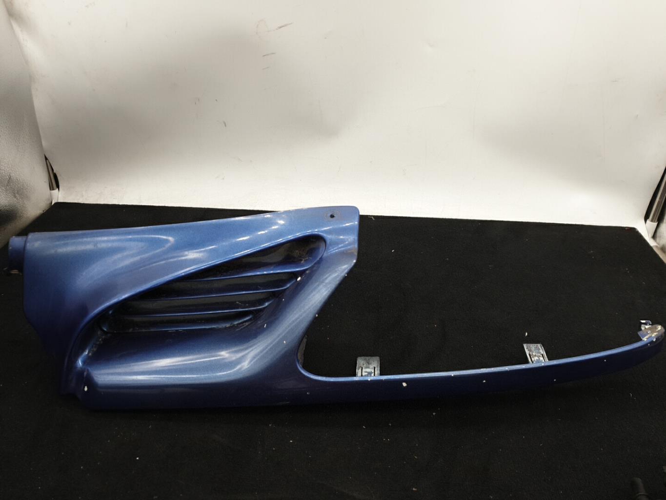Calandre gauche RENAULT MEGANE 1 PHASE 1 COUPE  - 1
