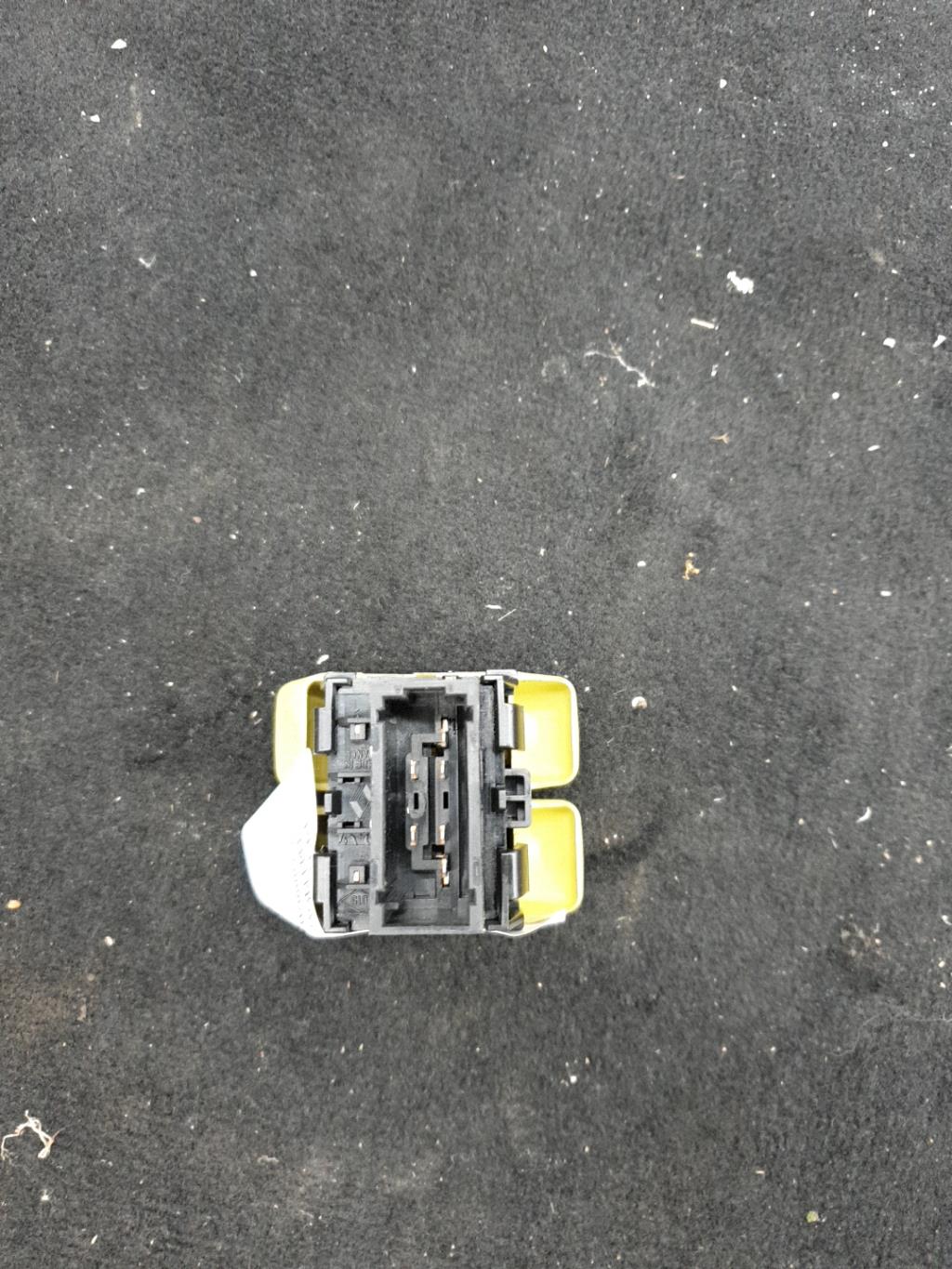 Commande anti brouillard arriere RENAULT TWINGO 1 PHASE 1 Essence - 1
