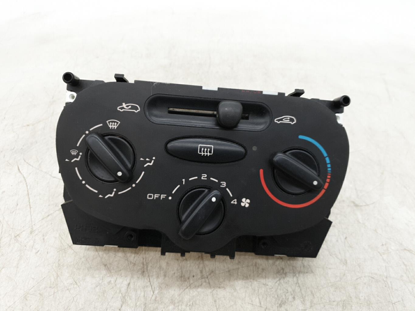 Commande chauffage PEUGEOT 206 PHASE 1 CABRIOLET  - 1