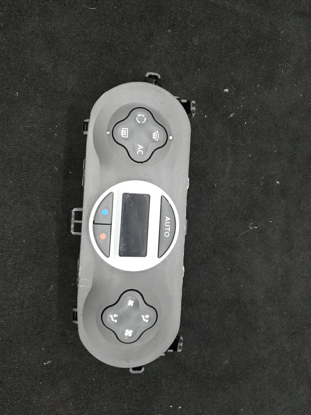 Commande chauffage RENAULT TWINGO 2 PHASE 2 Essence - 1