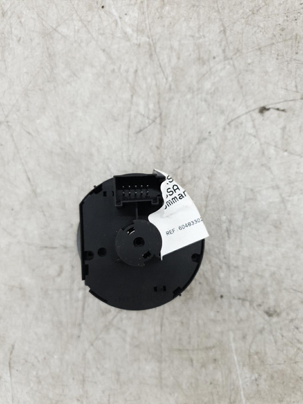 Commande de phare VOLKSWAGEN PASSAT 5 BREAK Diesel - 1