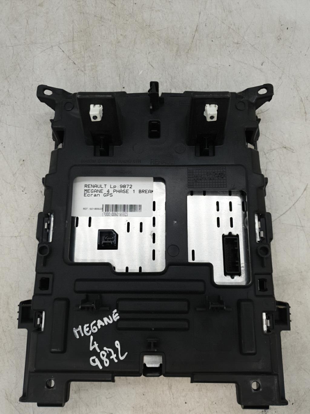 Ecran GPS RENAULT MEGANE 4 PHASE 1 BREAK Diesel - 1