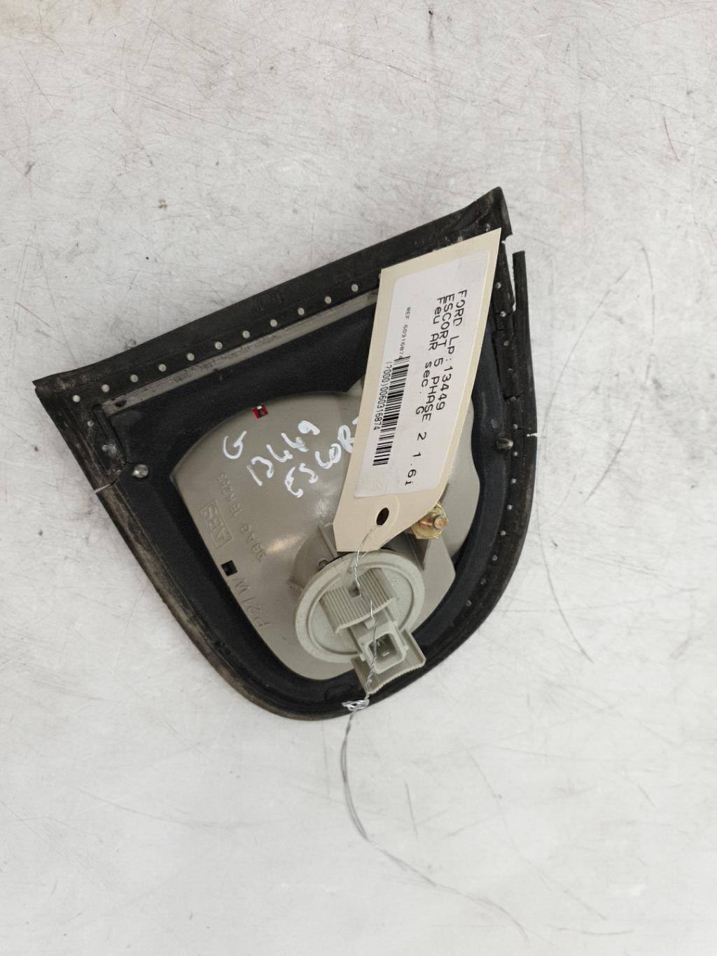 Feu arriere secondaire gauche (feux) FORD ESCORT 5 PHASE 2 Essence - 1
