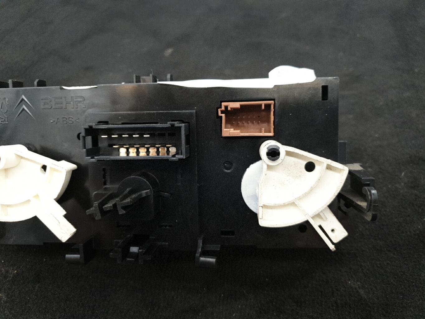 Commande chauffage CITROEN C3 2 PHASE 1 Diesel - 1
