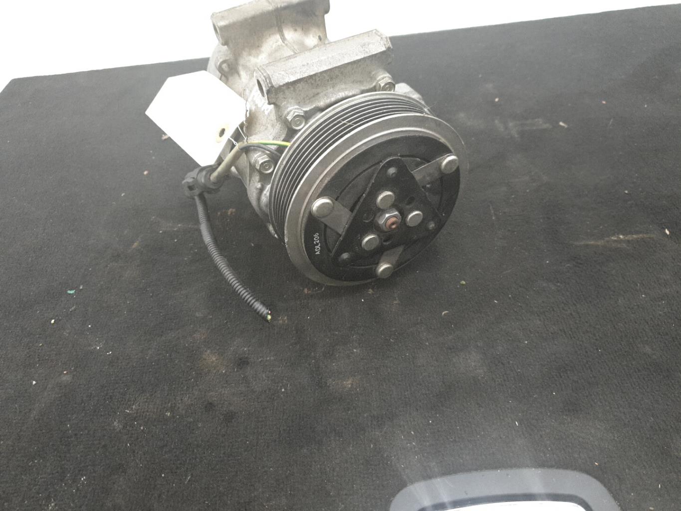 Compresseur clim FORD FIESTA 5 PHASE 2 Diesel - 1