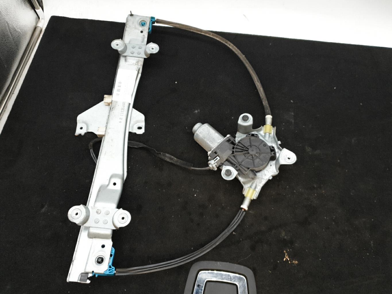 Leve vitre electrique avant gauche RENAULT TWINGO 2 PHASE 2 Diesel - 1