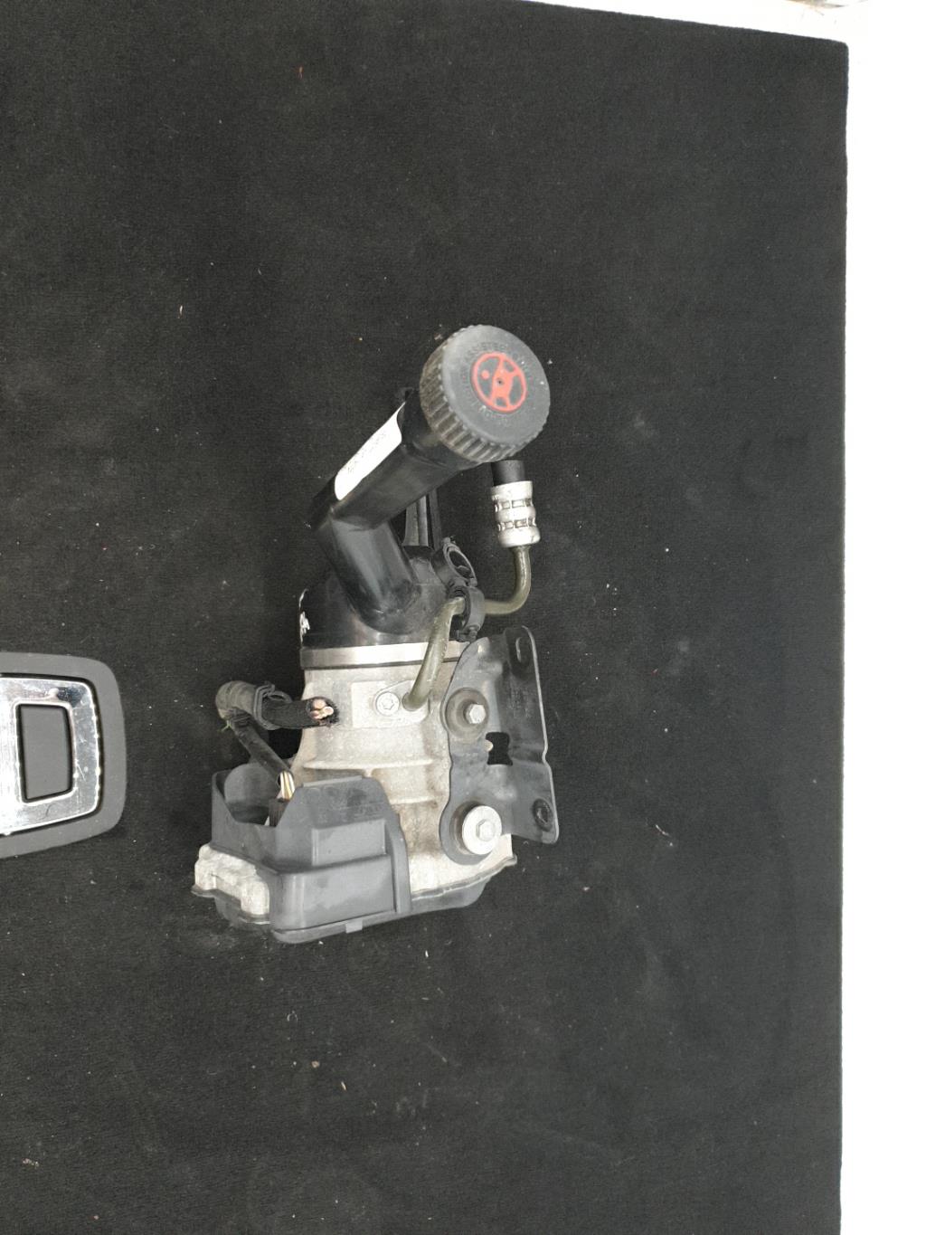 Pompe de direction PEUGEOT 308 1 SW PHASE 1 BREAK Diesel - 1