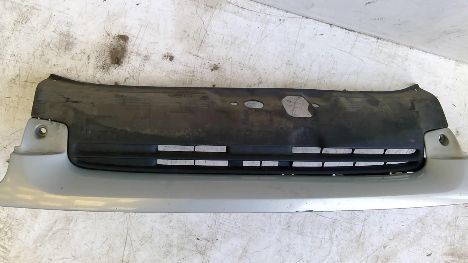 Calandre RENAULT CLIO 2 PHASE 1 Essence - 1
