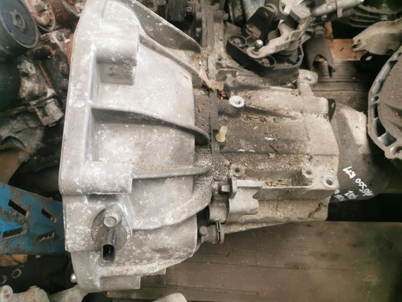 Boite de vitesses NISSAN MICRA 3 PHASE 1 Essence - 1