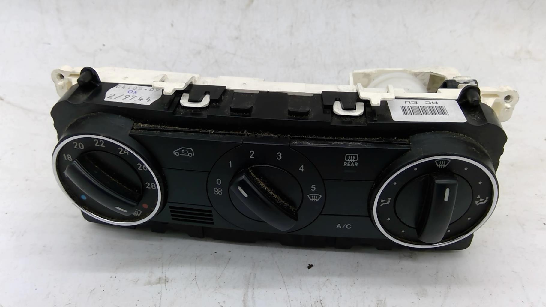 Commande chauffage MERCEDES CLASSE A 169 PHASE 2 Diesel - 1