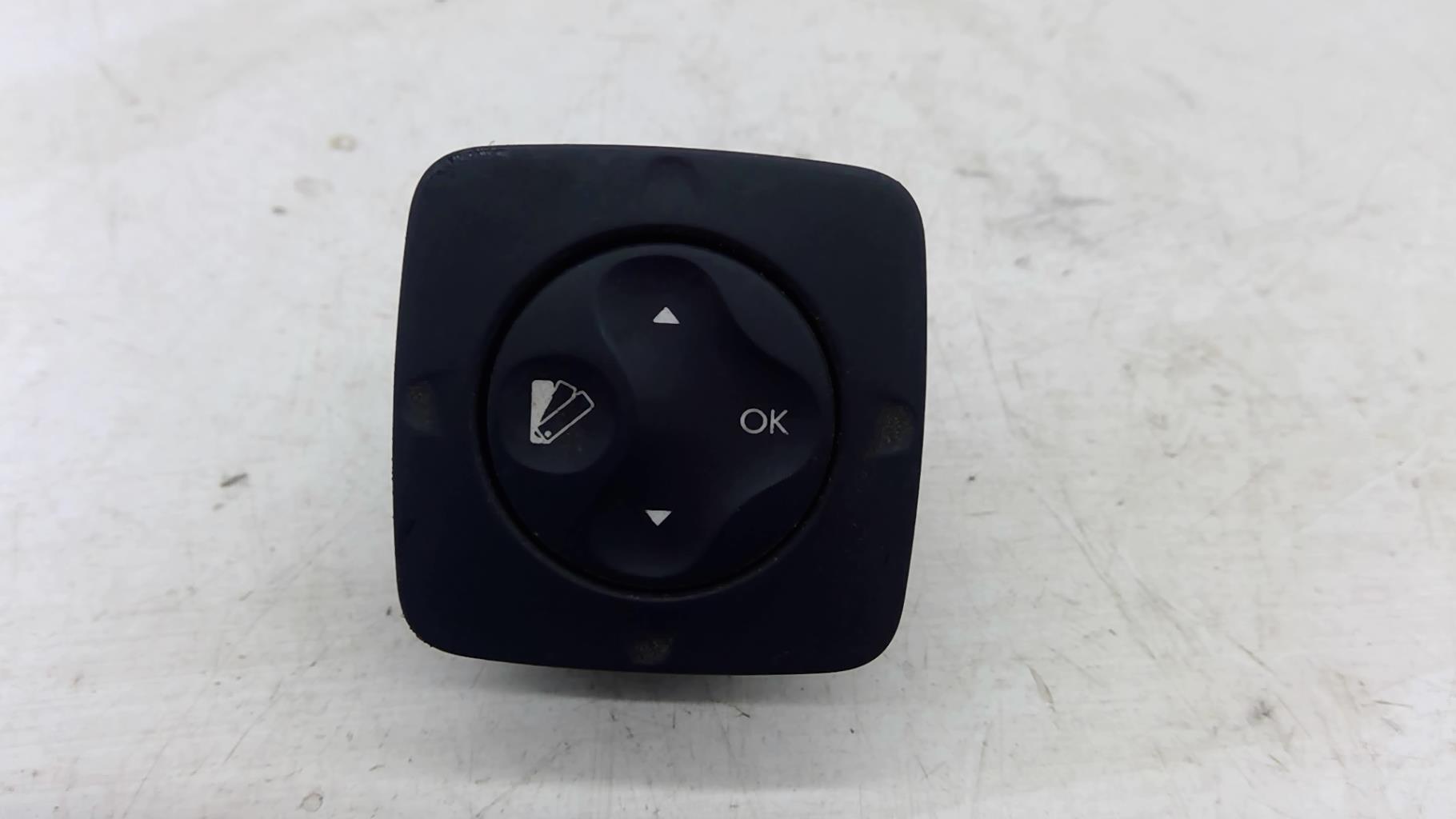 Bouton/Interrupteur RENAULT GRAND SCENIC 3 PHASE 1  - 1