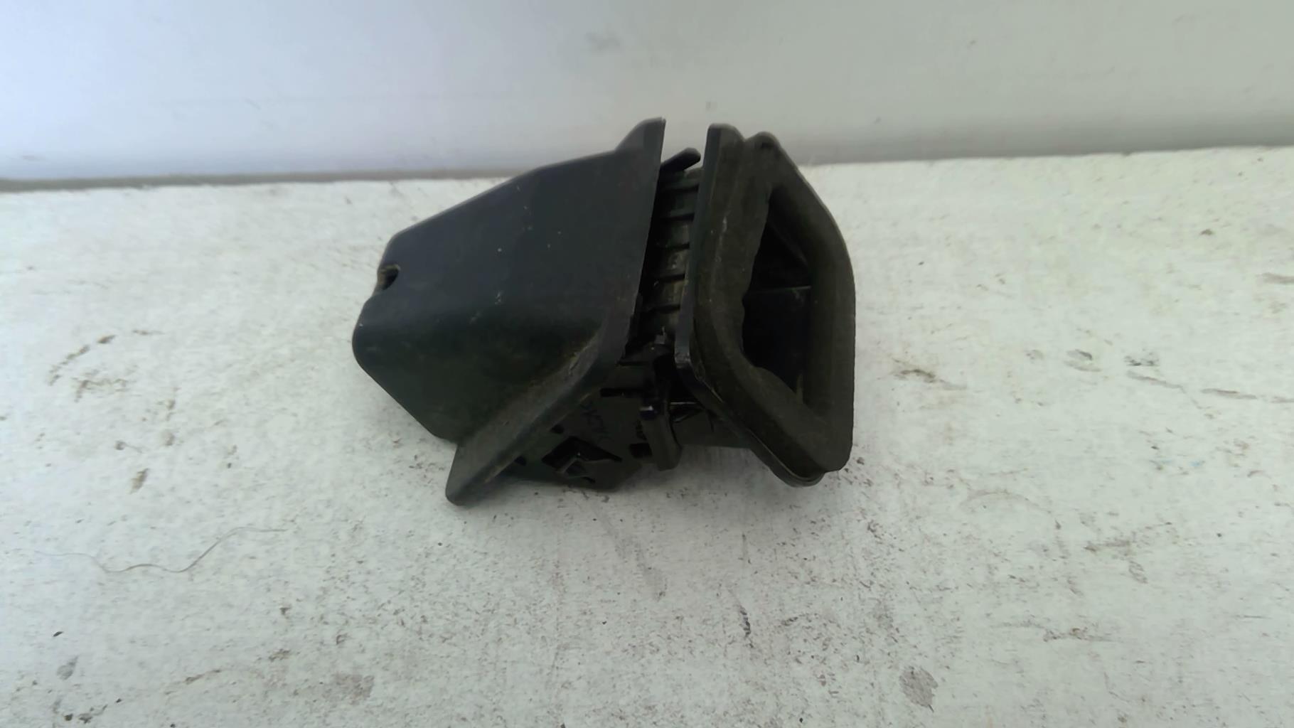 Camera de recul PEUGEOT 2008 2 Diesel - 1