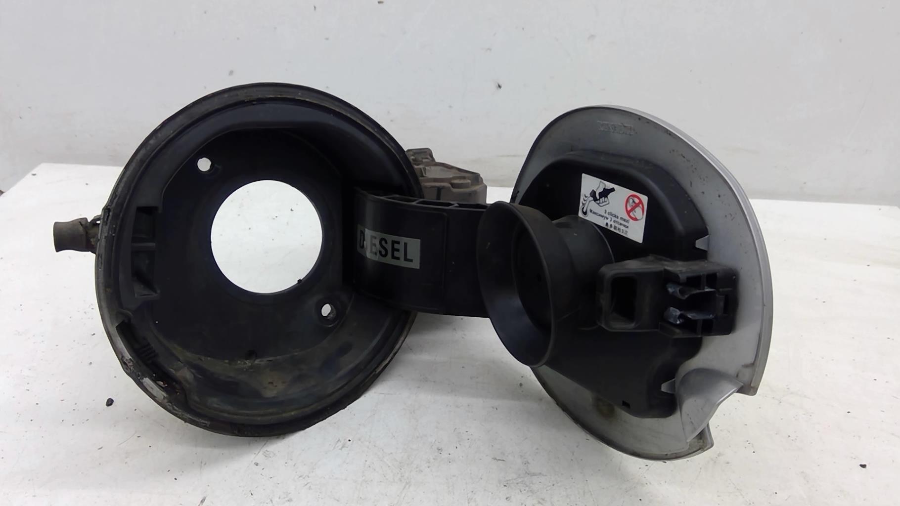 Trappe d'essence RENAULT MEGANE 3 PHASE 3 Diesel - 1