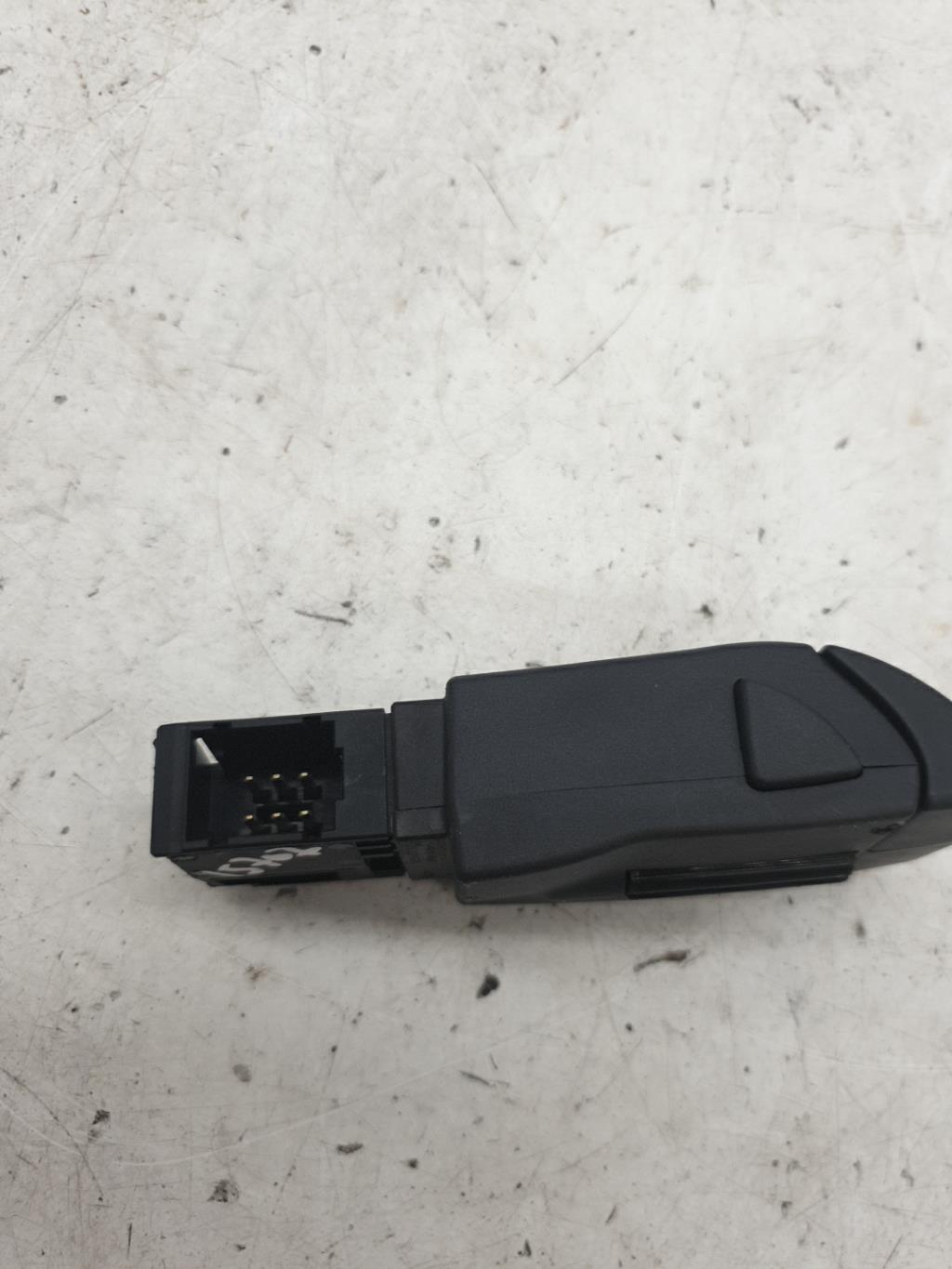 Commande autoradio RENAULT CLIO 4 PHASE 1 Diesel - 1