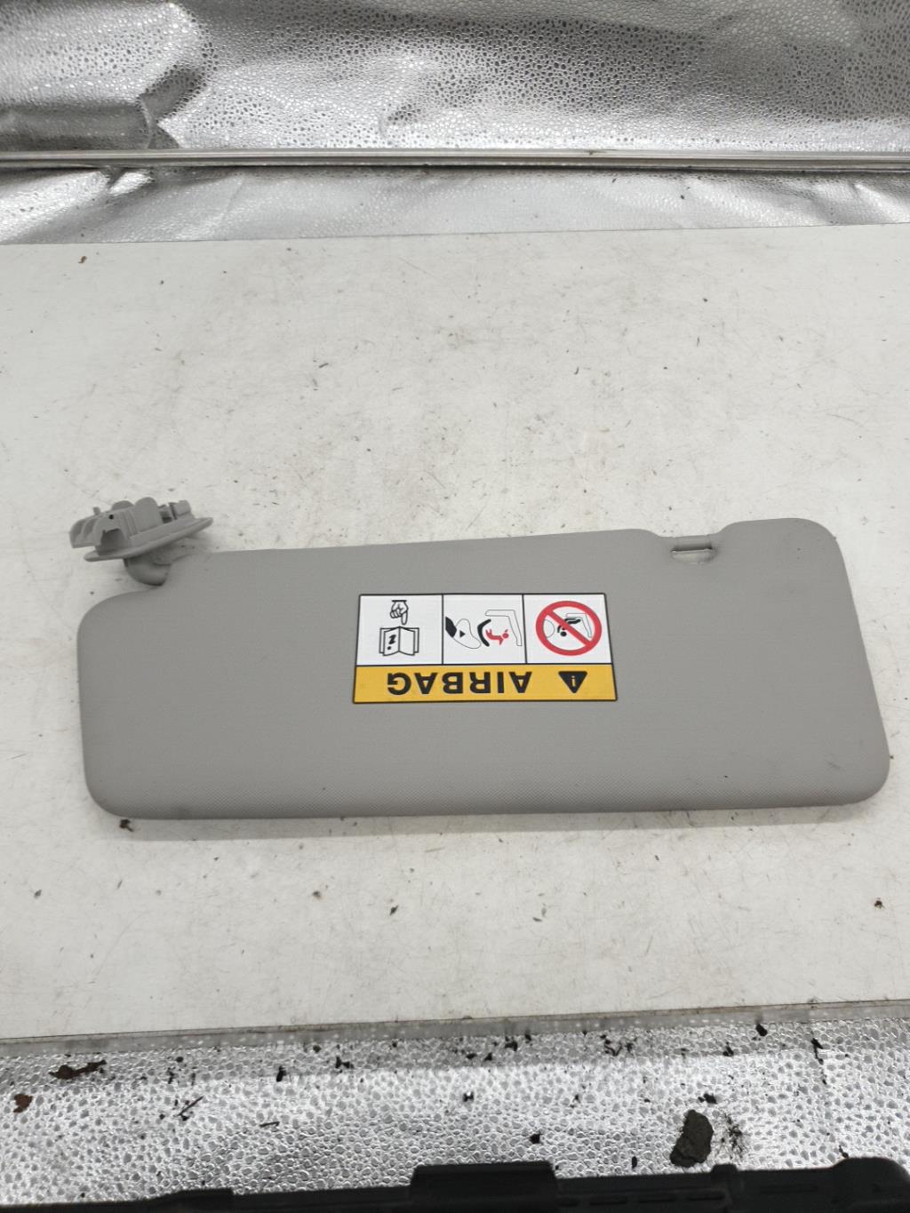 Pare soleil droit RENAULT CLIO 4 PHASE 1 Diesel - 1