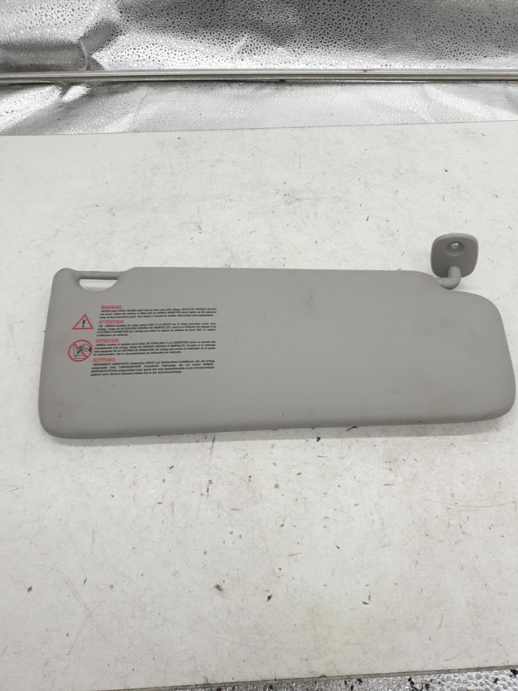 Pare soleil droit RENAULT TWINGO 2 PHASE 1 Essence - 1