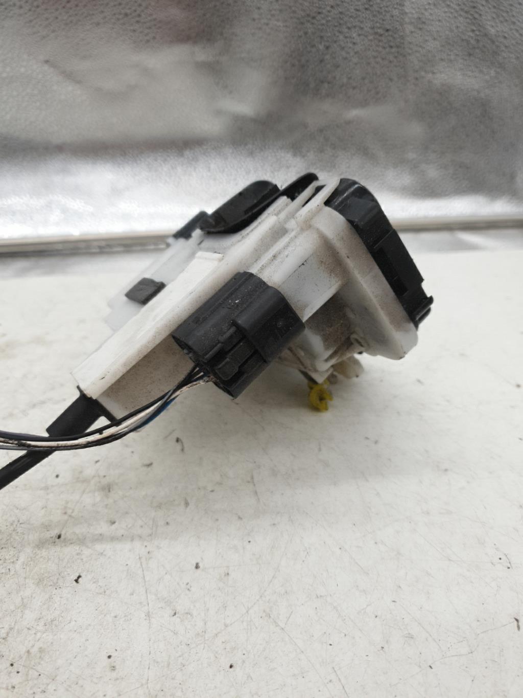 Serrure avant gauche FIAT PANDA 2 PHASE 2 Essence - 1