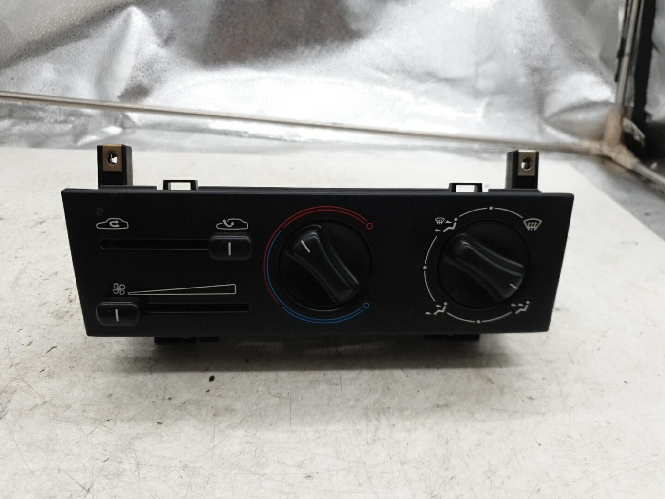 Commande chauffage PEUGEOT 406 PHASE 1 Diesel - 1