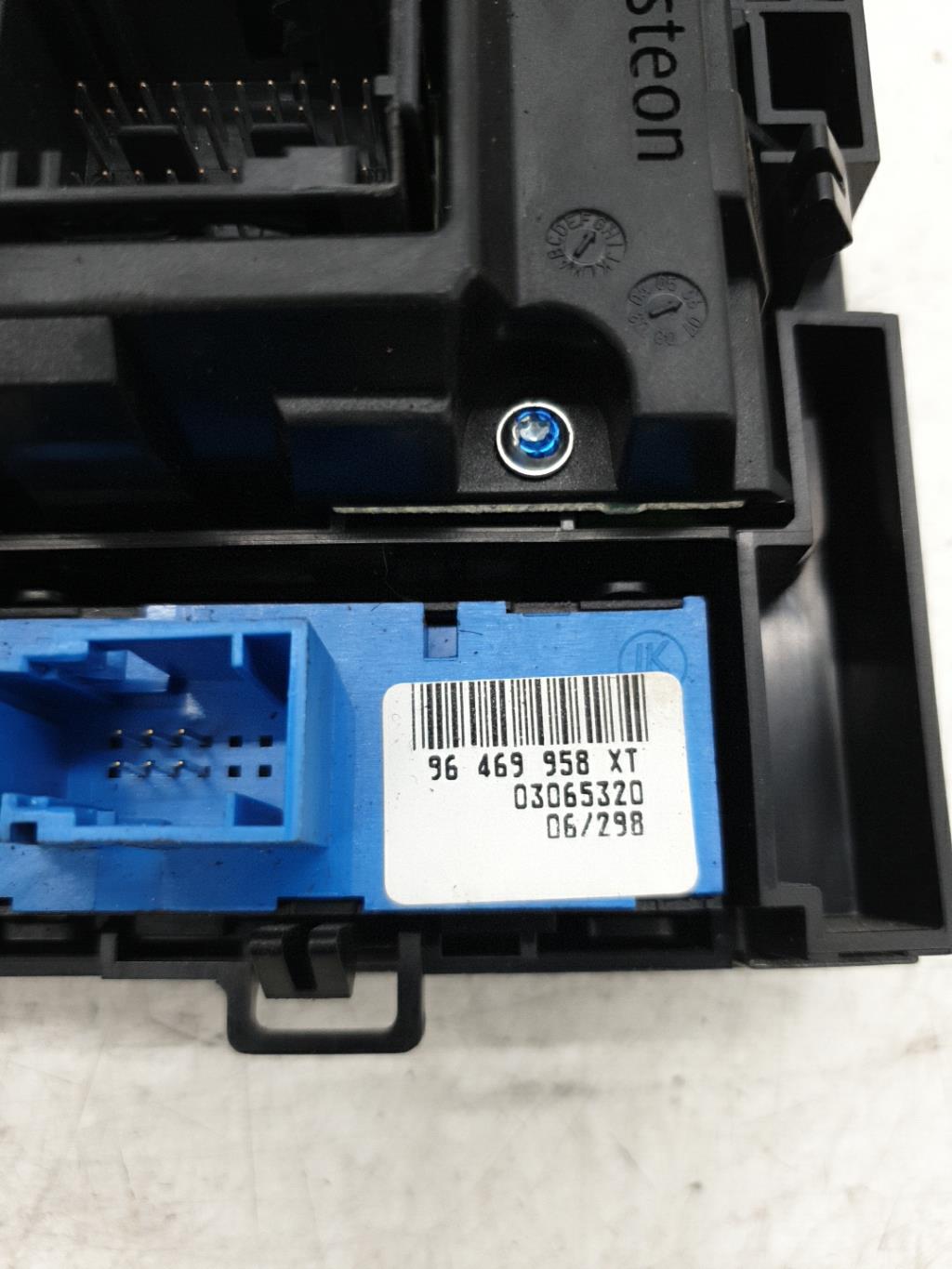 Commande chauffage PEUGEOT 407 PHASE 1 BREAK Diesel - 1