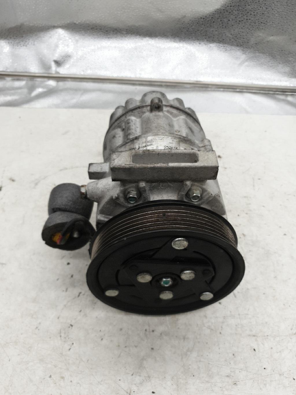 Compresseur clim PEUGEOT 807 Diesel - 1
