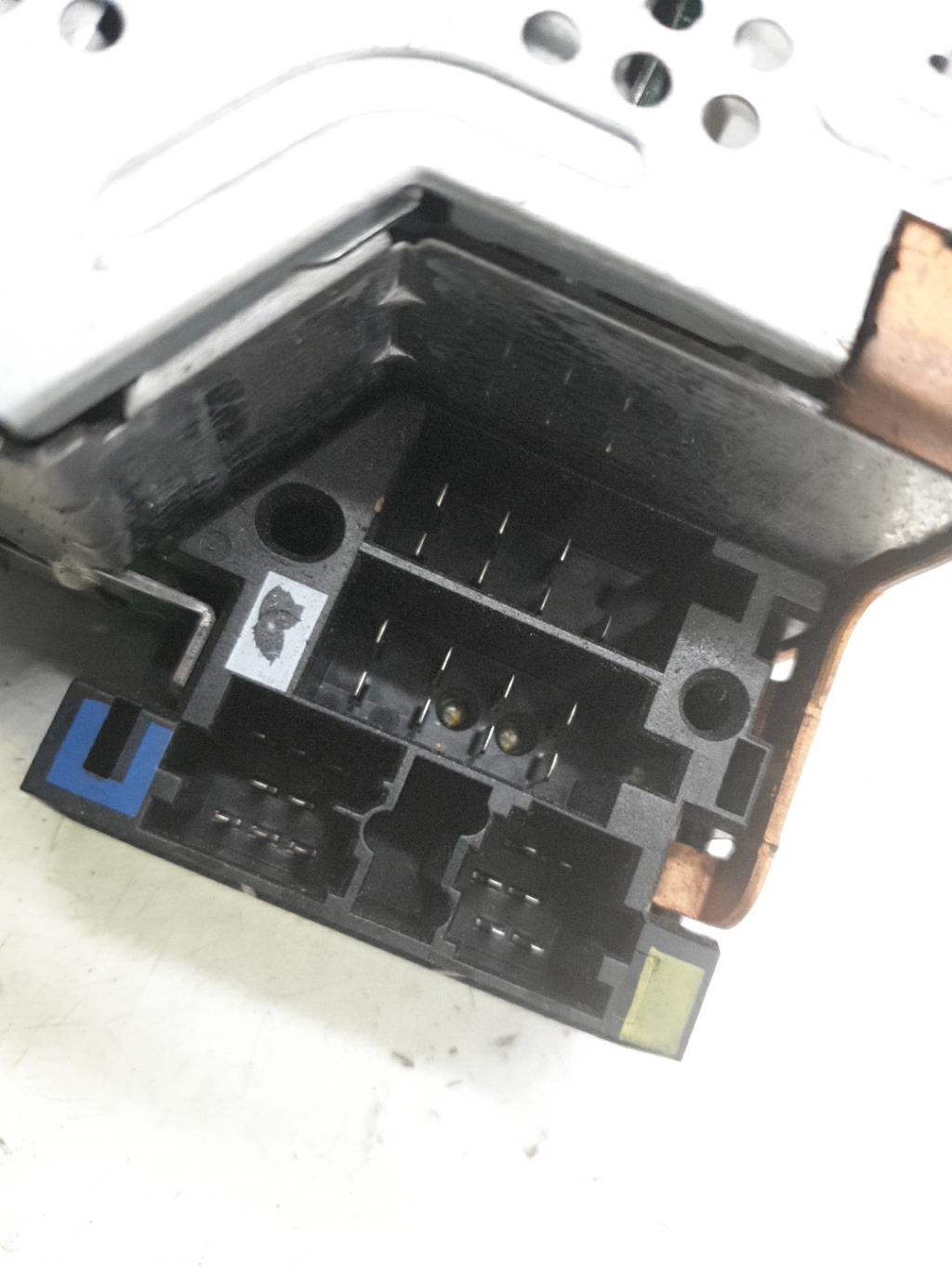 Autoradio d'origine RENAULT CLIO 2 PHASE 2 Essence - 1