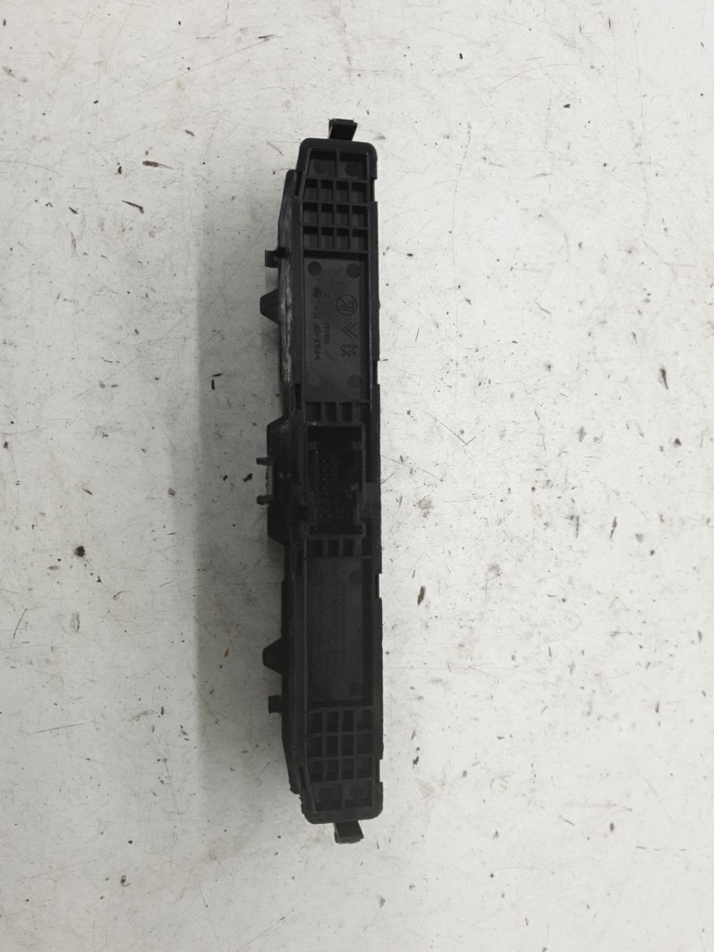 Bouton de warning PEUGEOT 308 1 PHASE 2 Diesel - 1