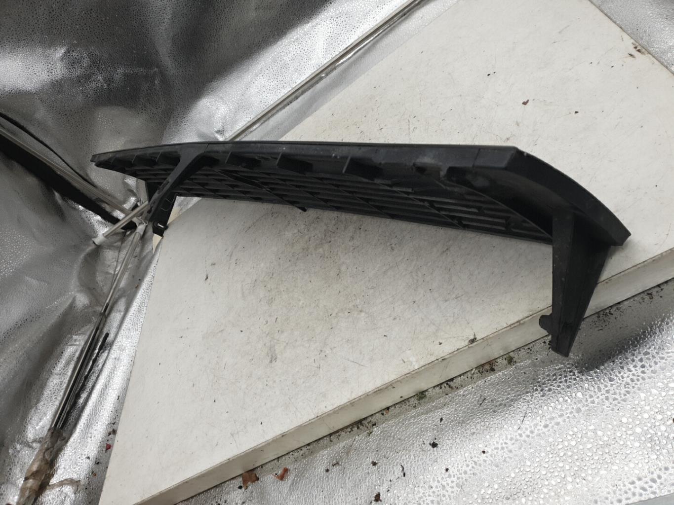 Calandre RENAULT R9 Essence - 1