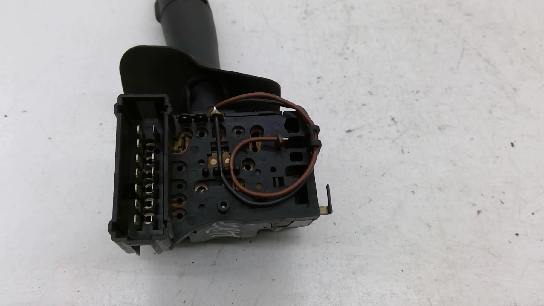 Commodo phare RENAULT CLIO 2 PHASE 1 Essence - 1