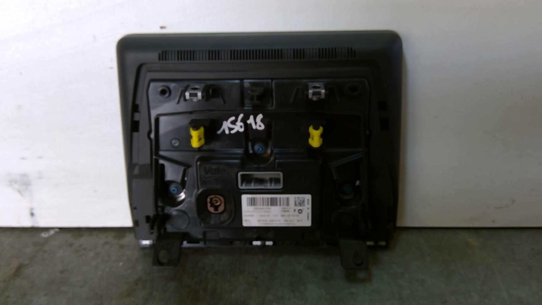 Ecran GPS RENAULT CLIO 5 PHASE 1 Diesel - 1