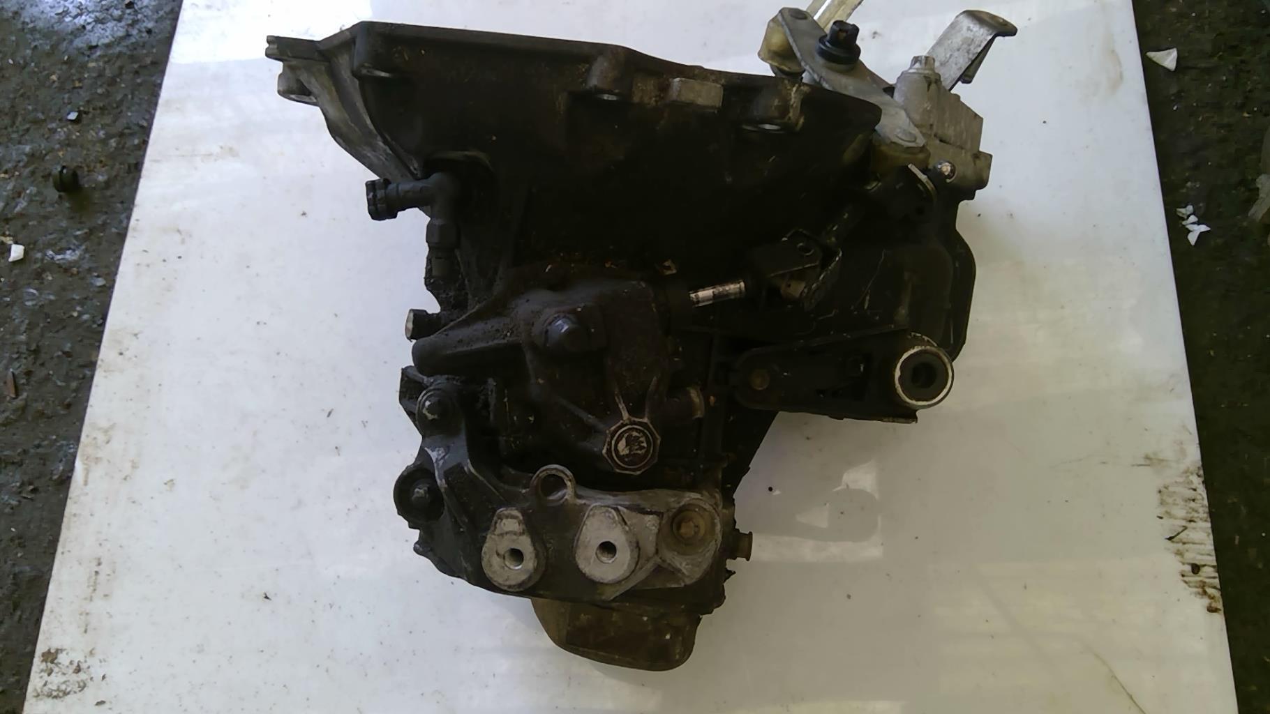 Boite de vitesses OPEL CORSA C PHASE 1 Essence - 1