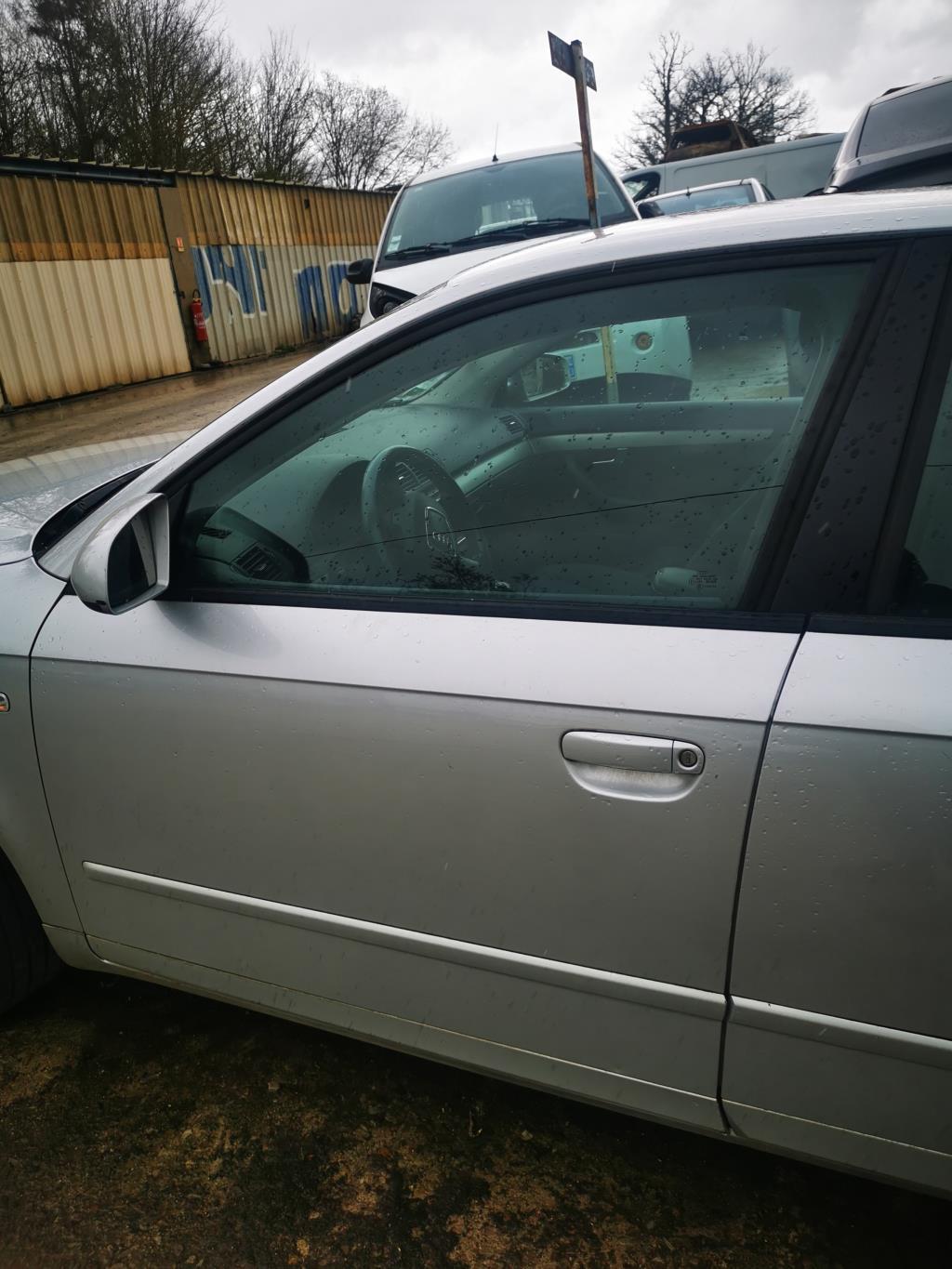 Porte avant gauche AUDI A4 2 PHASE 2 Diesel - 1