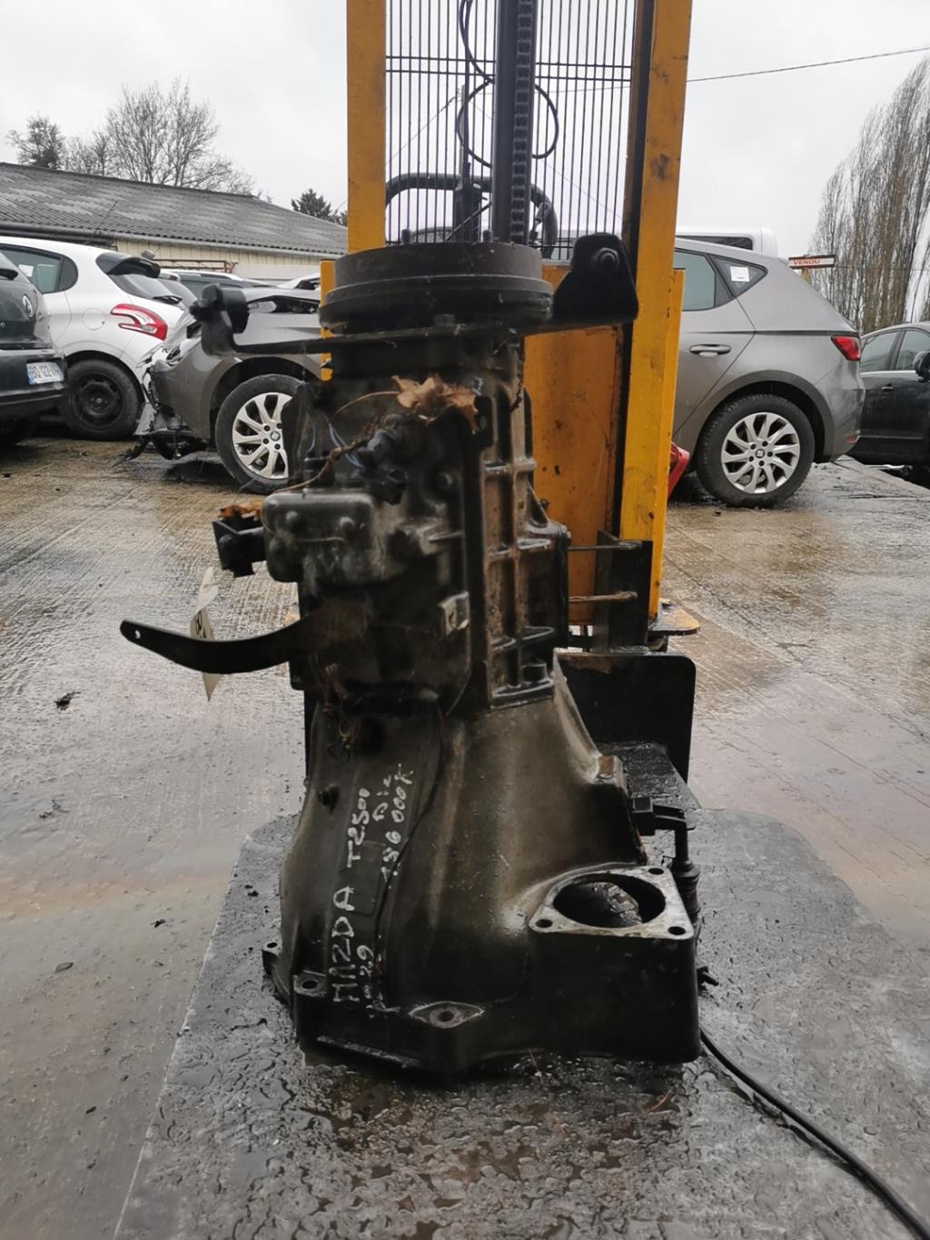 Boite de vitesses MAZDA T2500  - 1