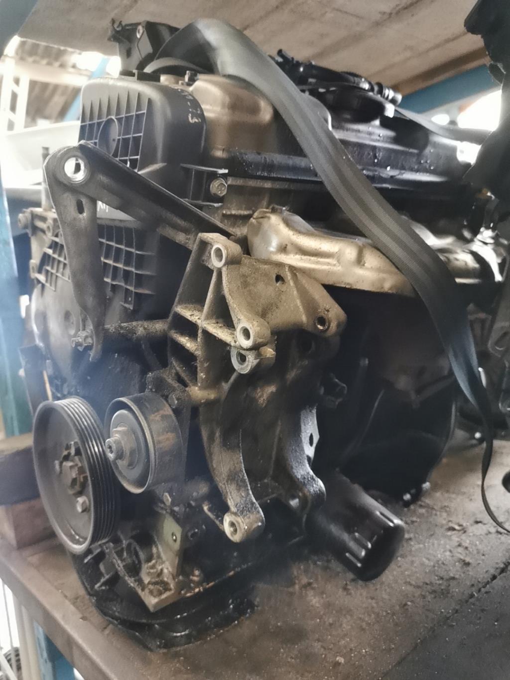 Moteur PEUGEOT 206 PHASE 1 Essence - 1