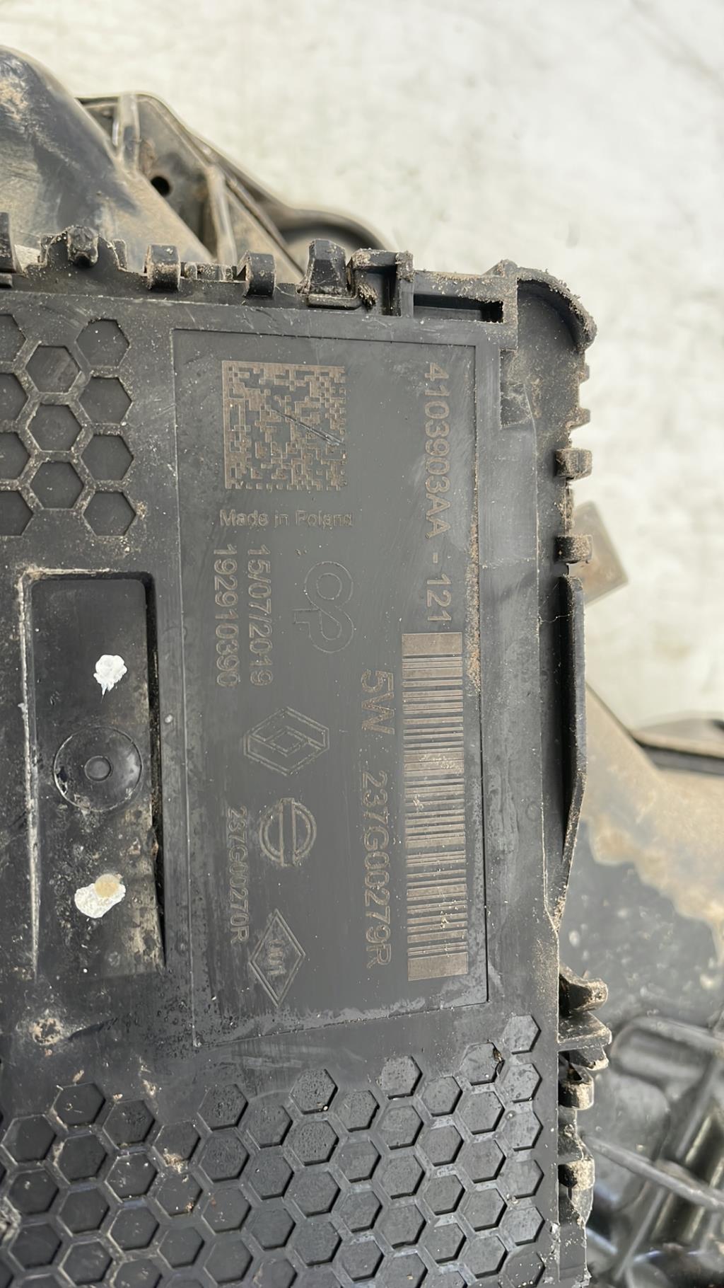 Reservoir AdBlue RENAULT CLIO 5 PHASE 1 Diesel - 1