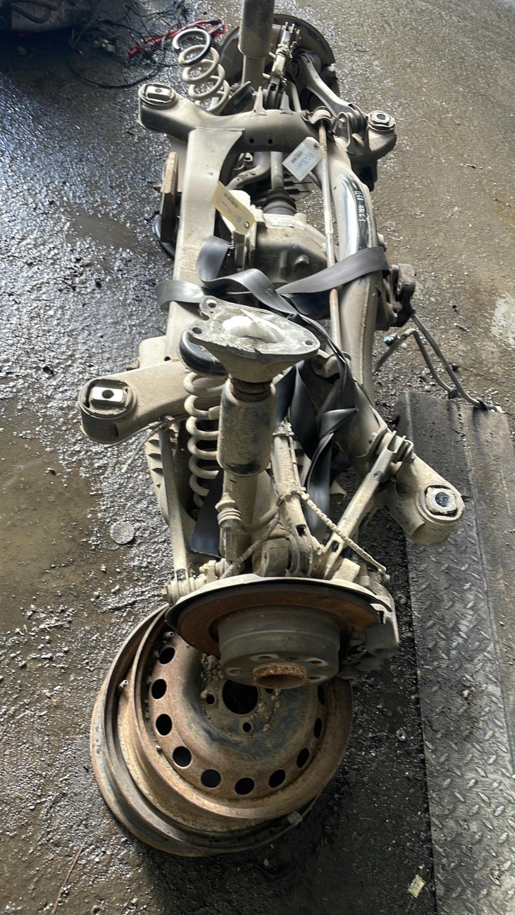 Train arriere complet BMW SERIE 1 F20 PHASE 1  - 1