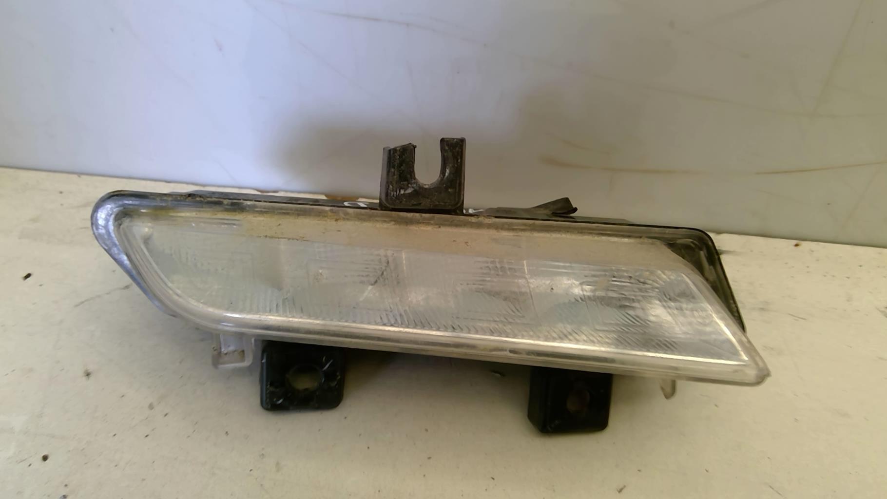 Feu diurne avant droit RENAULT CLIO 4 PHASE 1 Diesel - 1