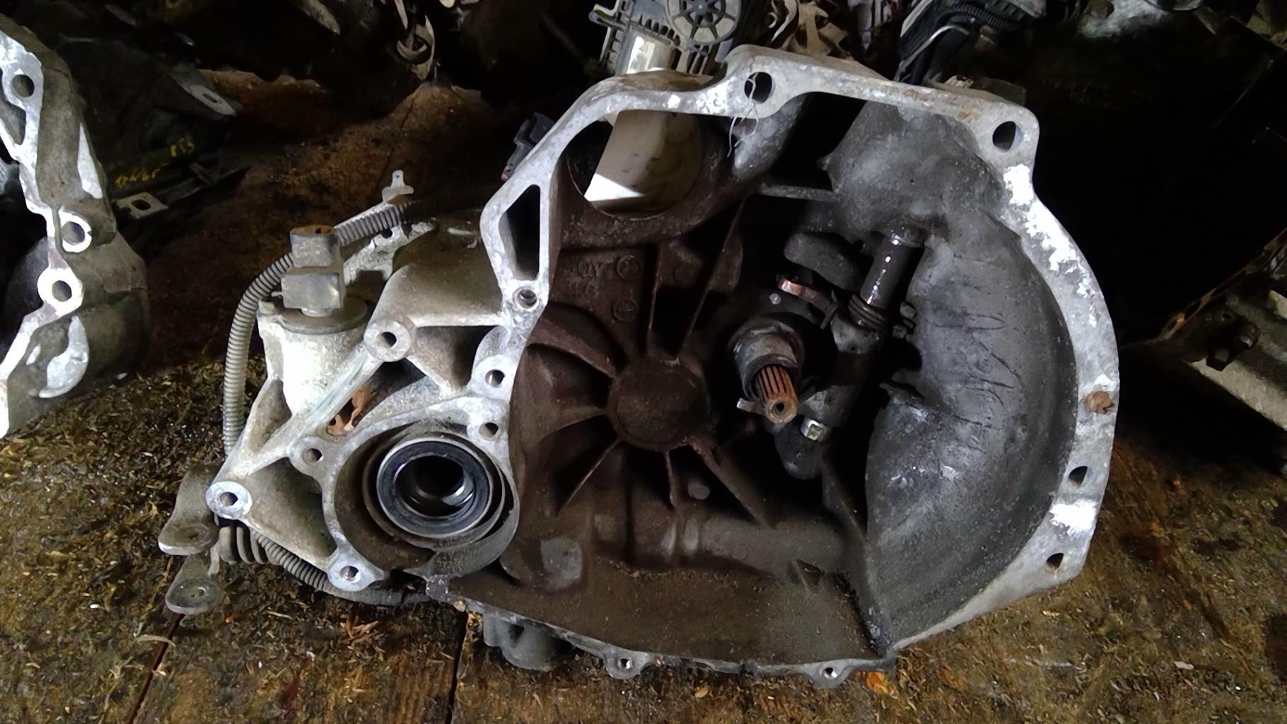 Boite de vitesses NISSAN MICRA 2 PHASE 3 Essence - 1
