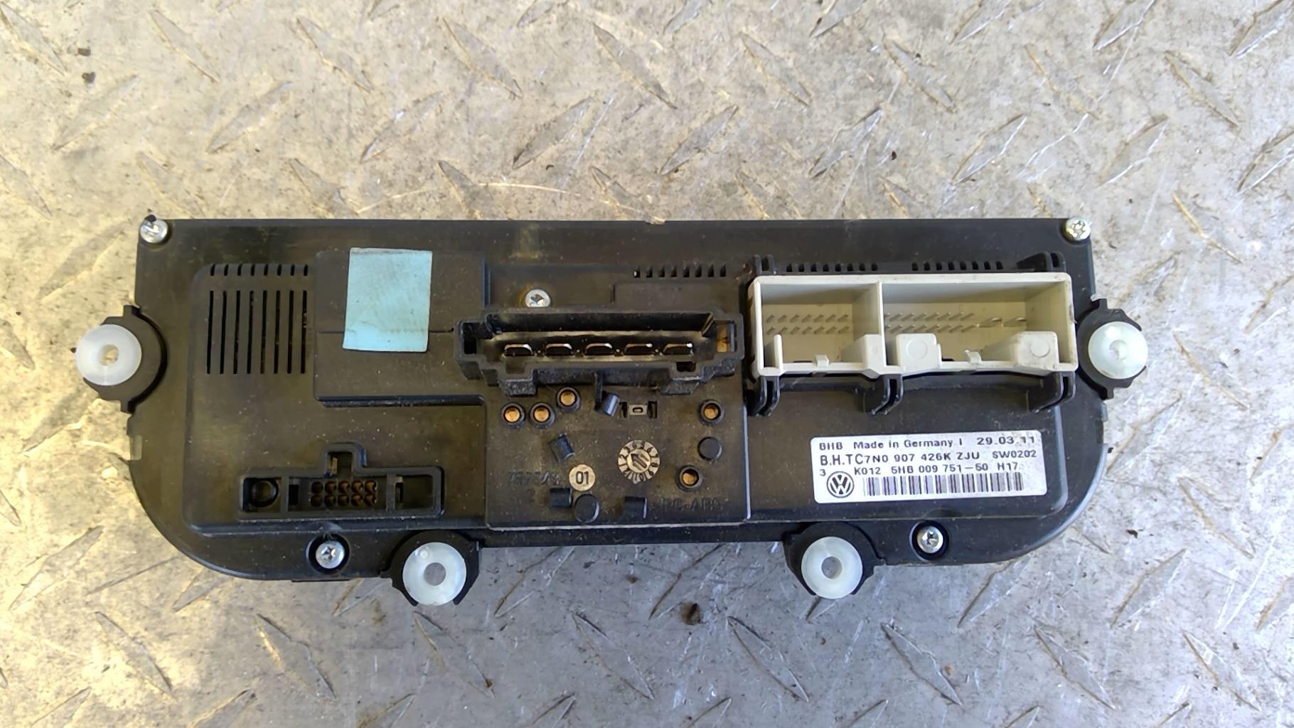 Commande chauffage VOLKSWAGEN GOLF 6 Diesel - 1