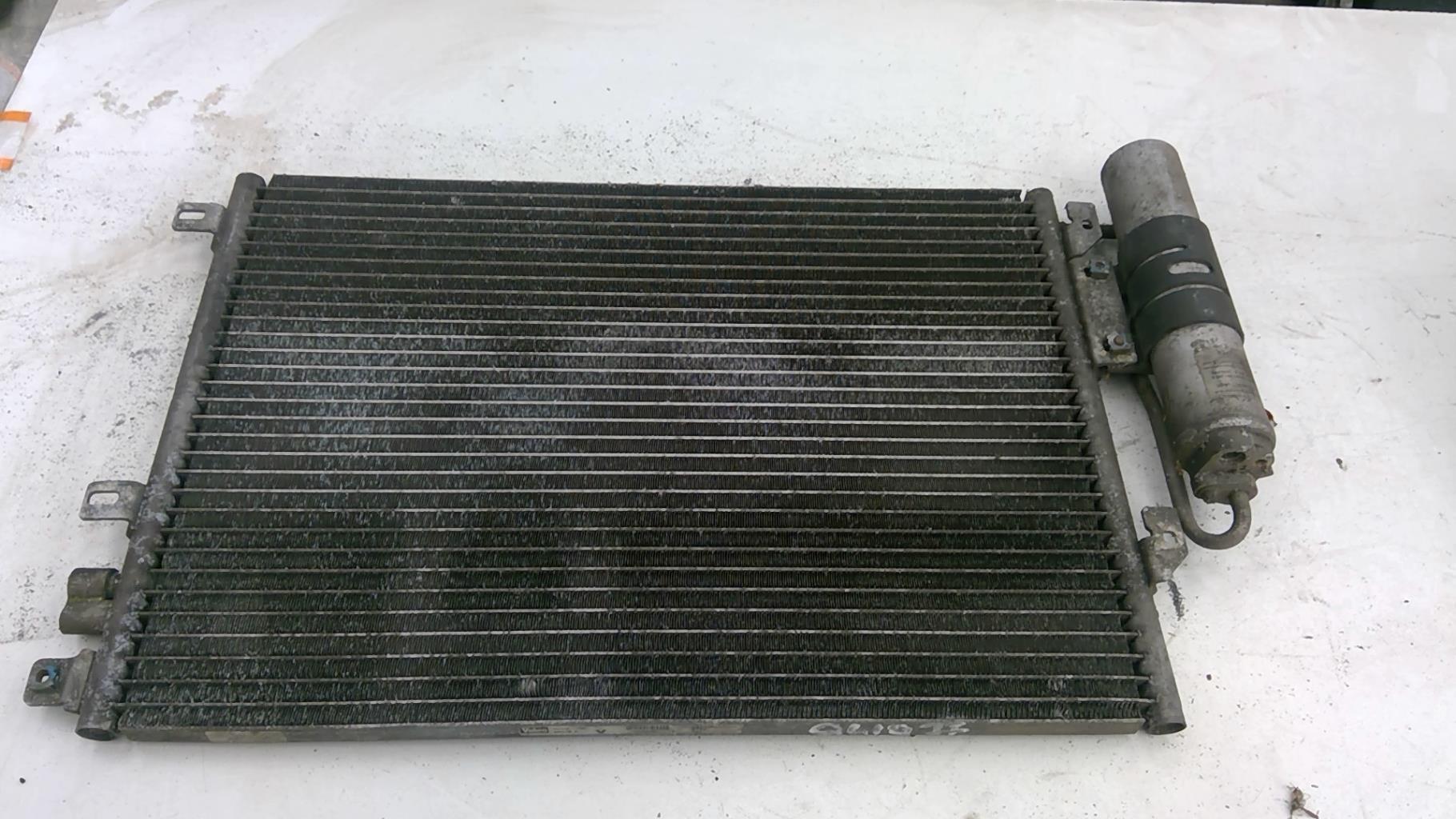 Condenseur de clim RENAULT CLIO 2 Essence - 1
