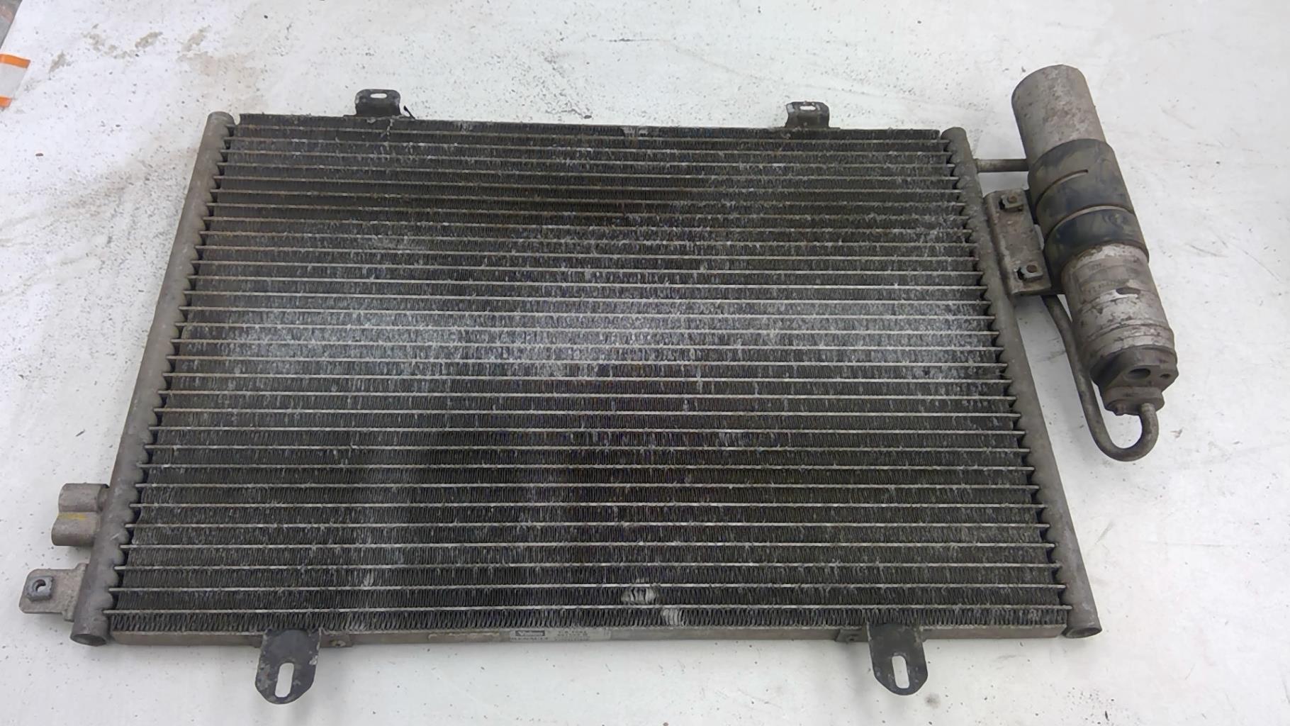 Condenseur de clim RENAULT CLIO 2 PHASE 1 Essence - 1