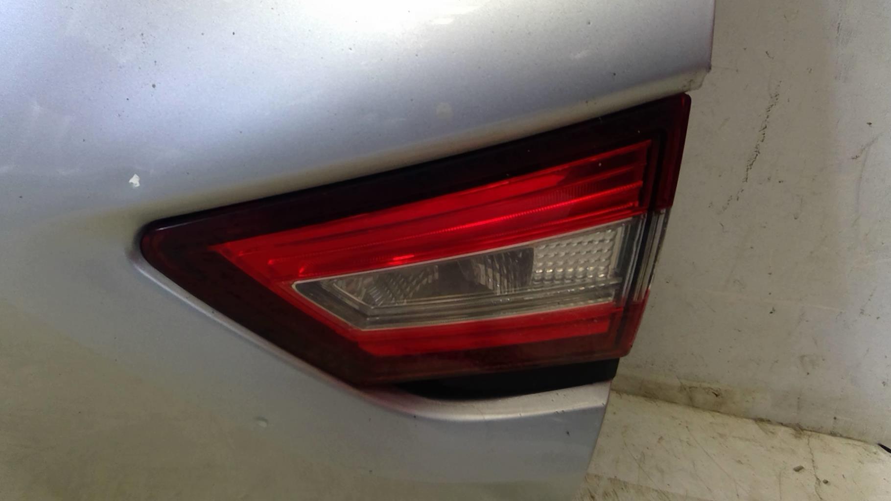 Feu arriere secondaire droit (feux) RENAULT CLIO 4 PHASE 1 Diesel - 1