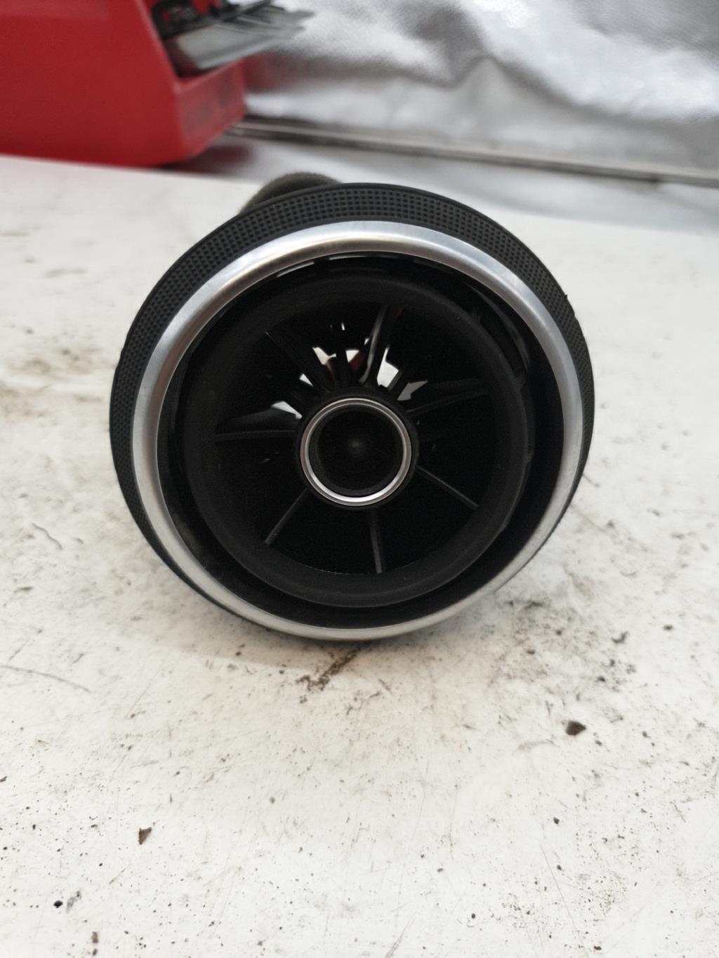 Aerateur tableau de bord AUDI A3 3 SPORTBACK PHASE 1 Diesel - 1