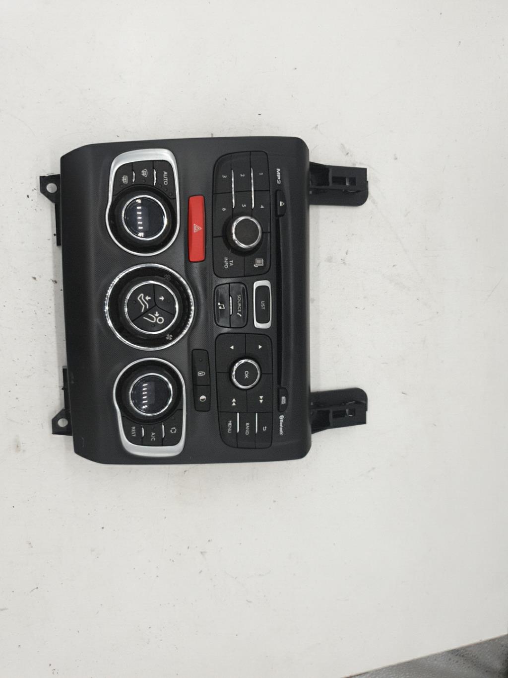 Commande autoradio CITROEN DS4 PHASE 1 Diesel - 1
