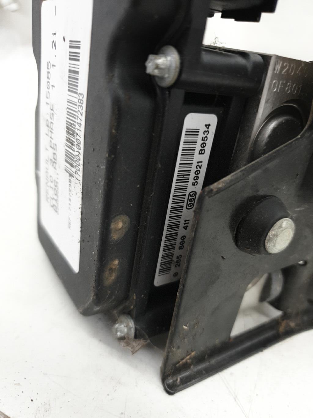 Bloc ABS (freins anti-blocage) RENAULT CLIO 3 PHASE 1 Essence - 1