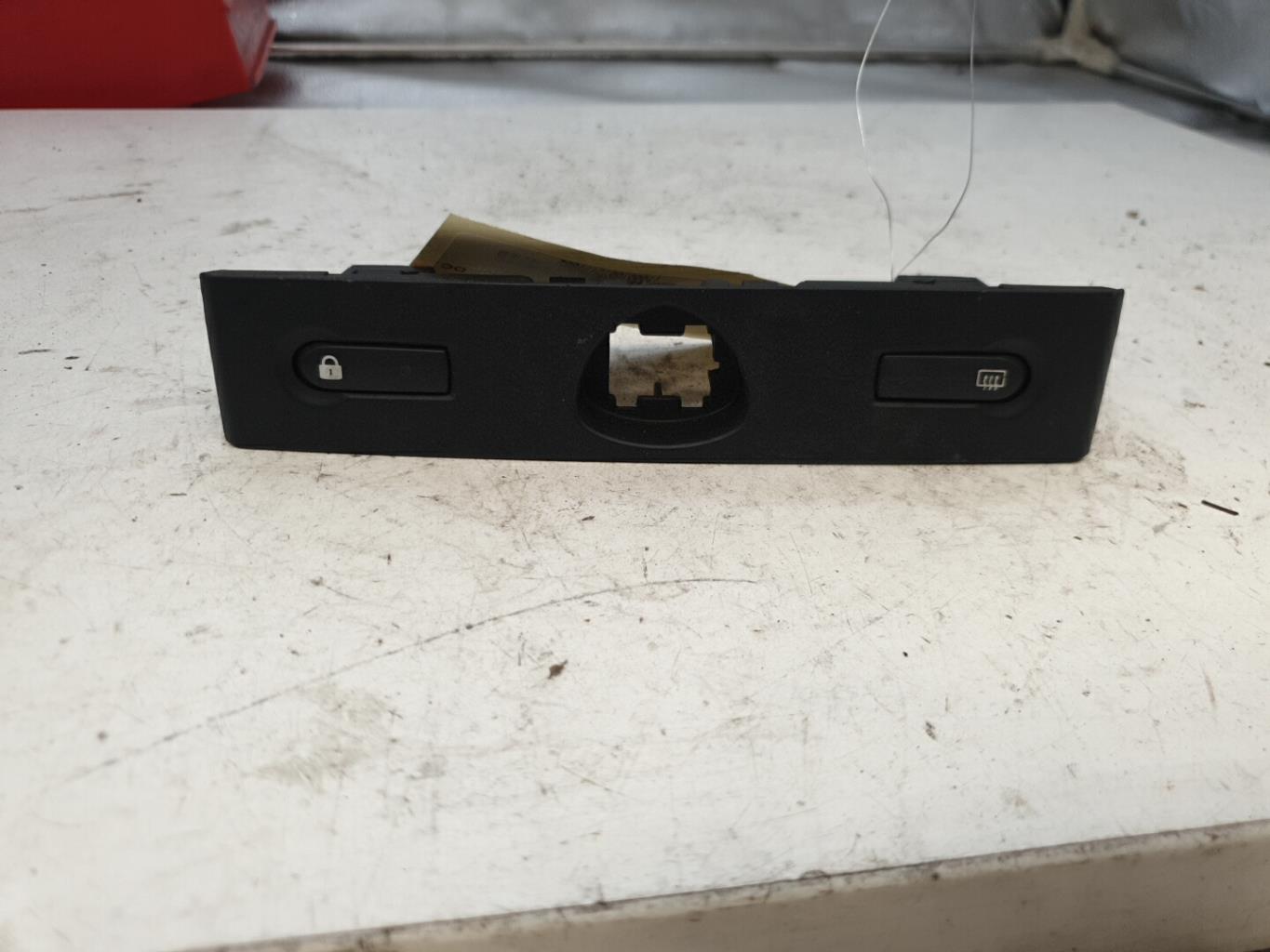 Bouton/Interrupteur RENAULT CLIO 2 PHASE 2 Diesel - 1
