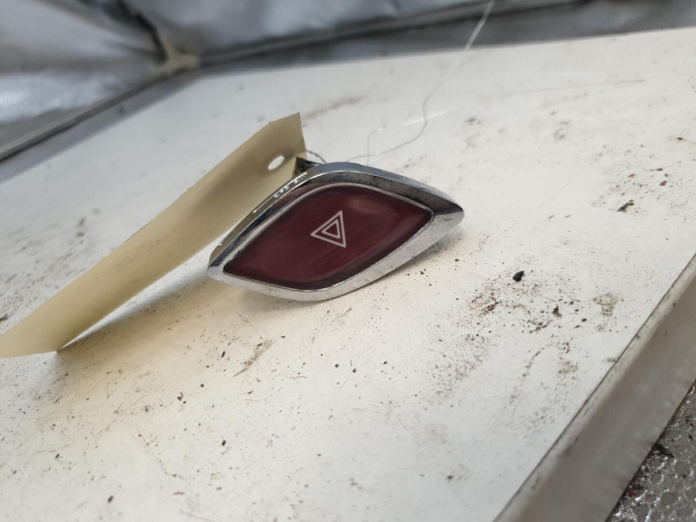 Bouton de warning CITROEN C3 2 PHASE 2 Diesel - 1