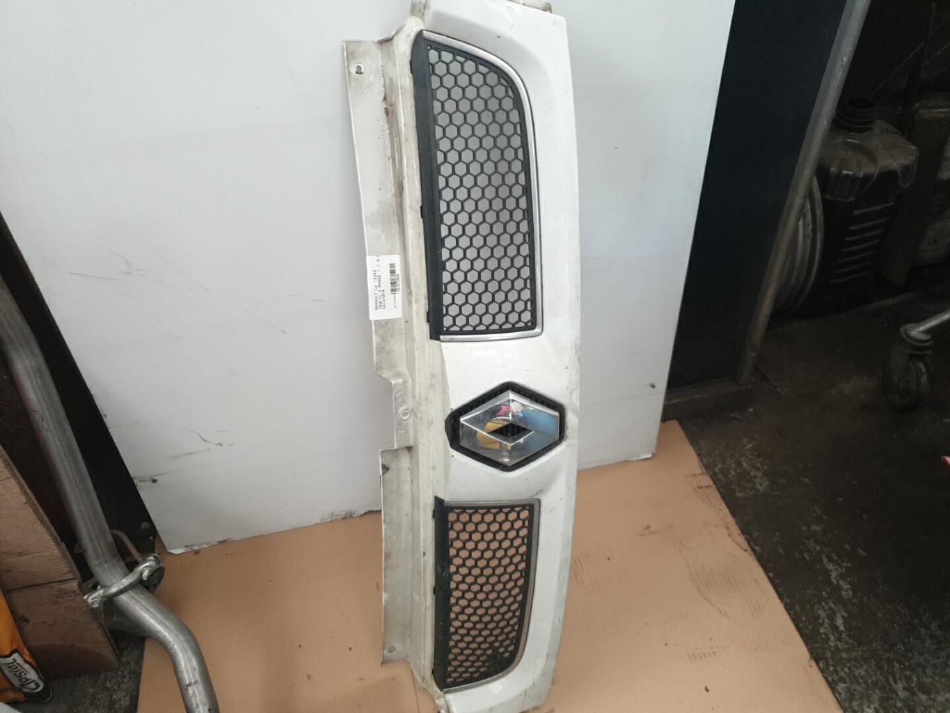 Calandre RENAULT TRAFIC 2 PHASE 1  - 1