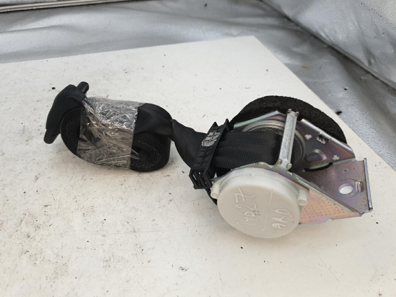 Ceinture arriere droit CITROEN C5 2 Diesel - 1